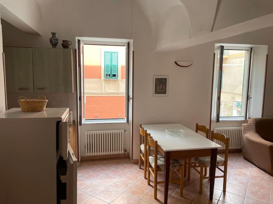 Appartamento A Due Passi Dal Mare Finale Ligure Exterior photo